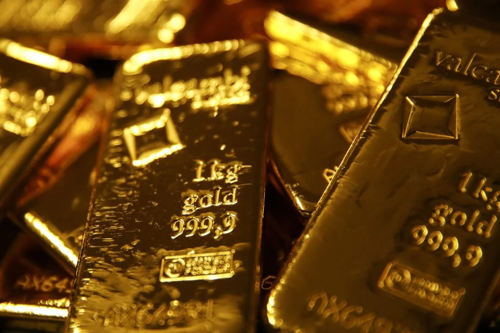 We sell gold, diamonds